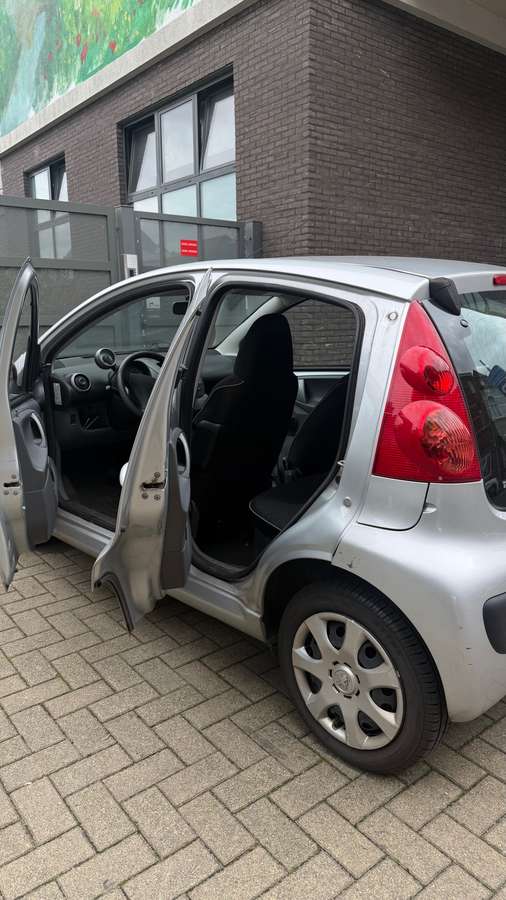 Peugeot 107 2011