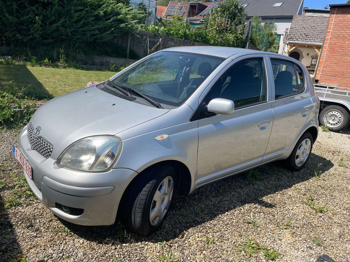 Toyota Yaris 2004
