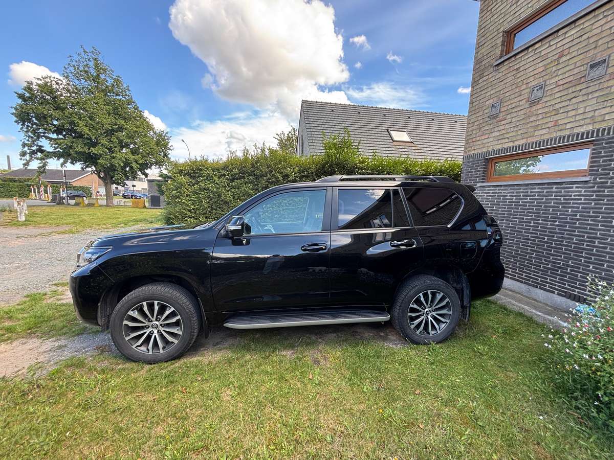 Toyota Land Cruiser 2021
