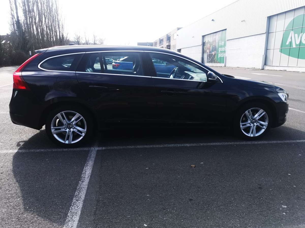 Volvo V60 2017