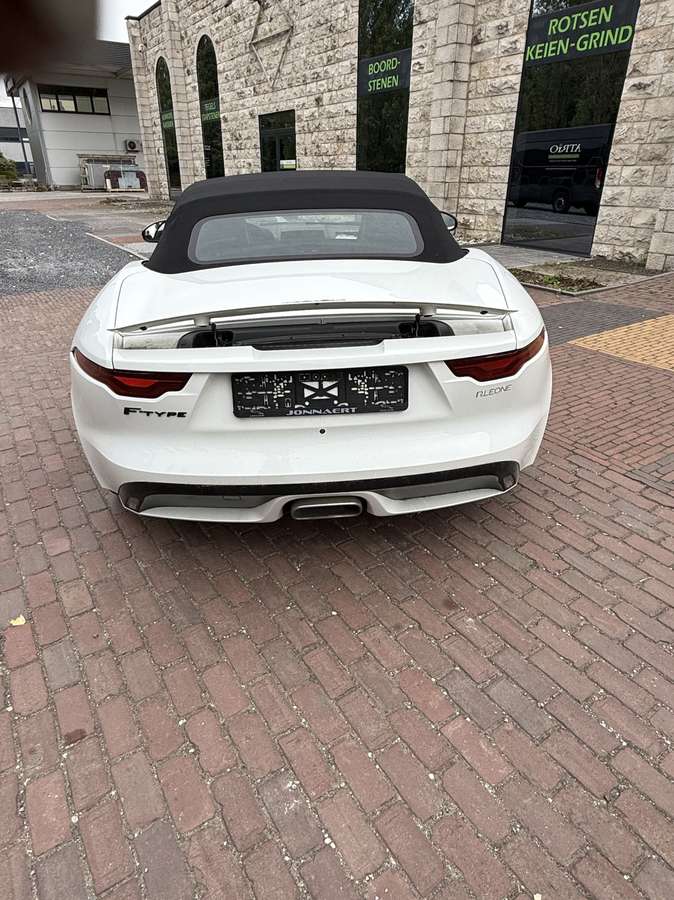 Jaguar F-Type 2023
